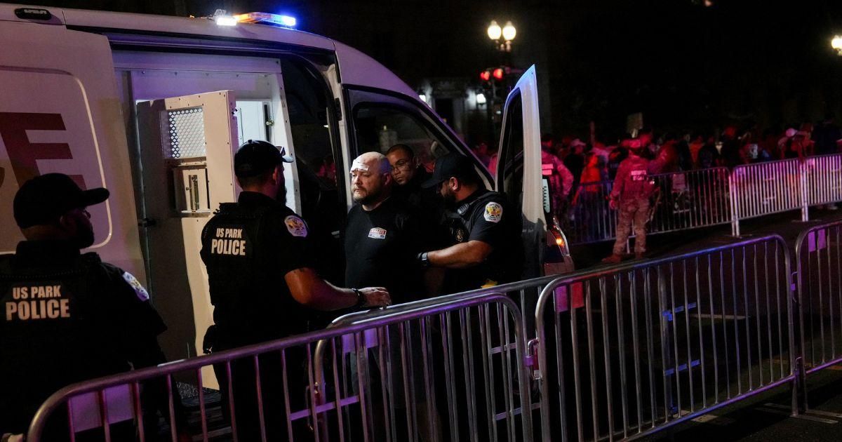 FBI foils major attack on White House UFC event attended by Trump