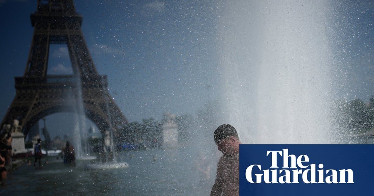 Paris to ban drinking alcohol in public as hospitals hit heatwave breaking point