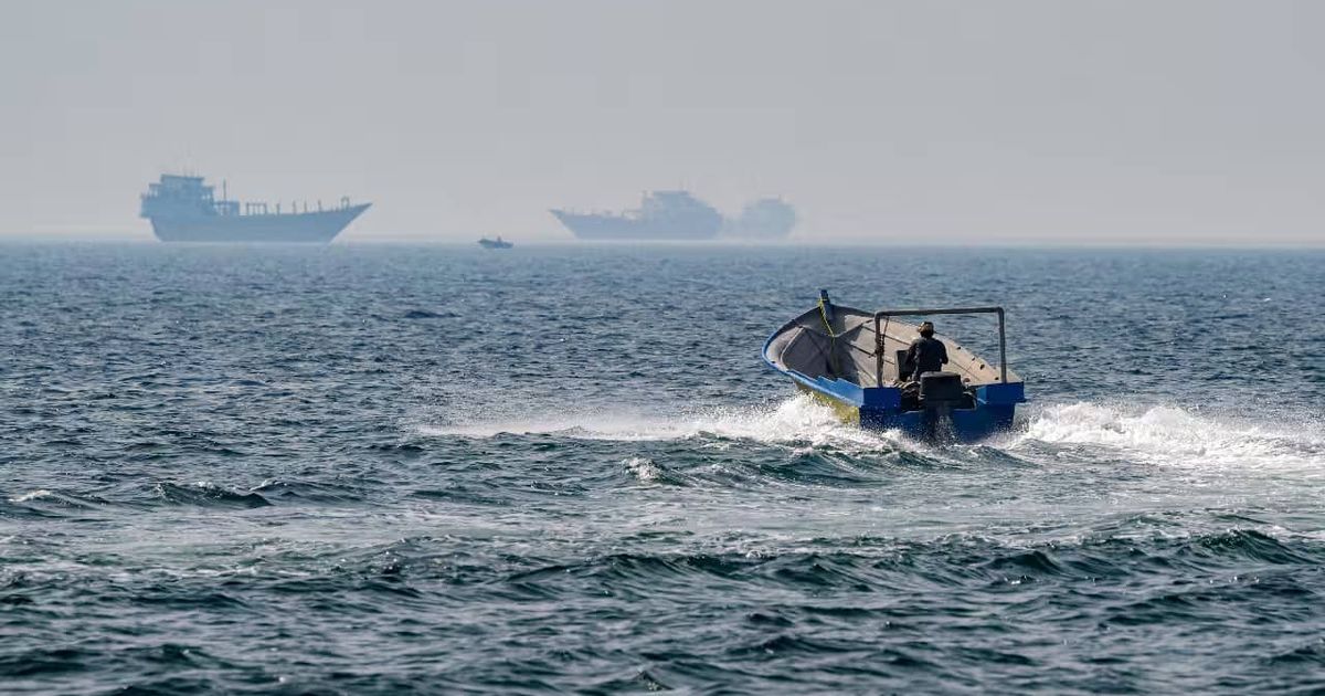 Shipping firms stay wary as Hormuz traffic slumps amid uncertainty over US-Iran talks