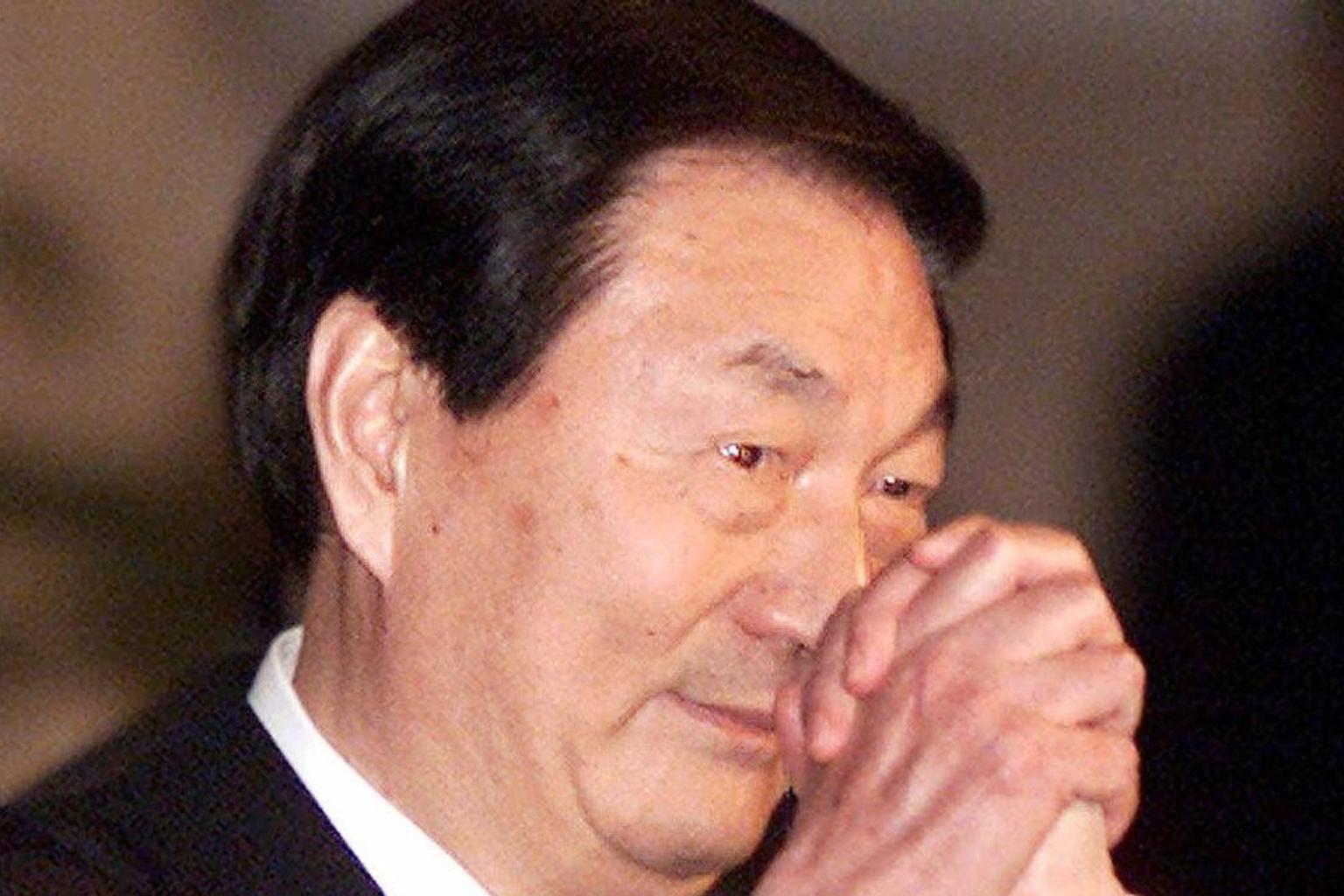 Former Chinese Premier Zhu Rongji in a meeting with Indian leaders