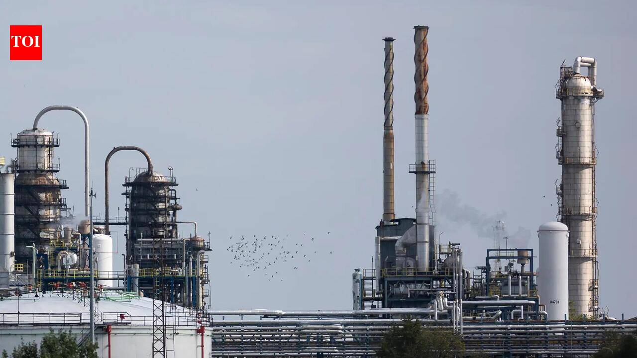 Russia turns to India for gasoline as fuel shortages deepen after Ukrainian strikes