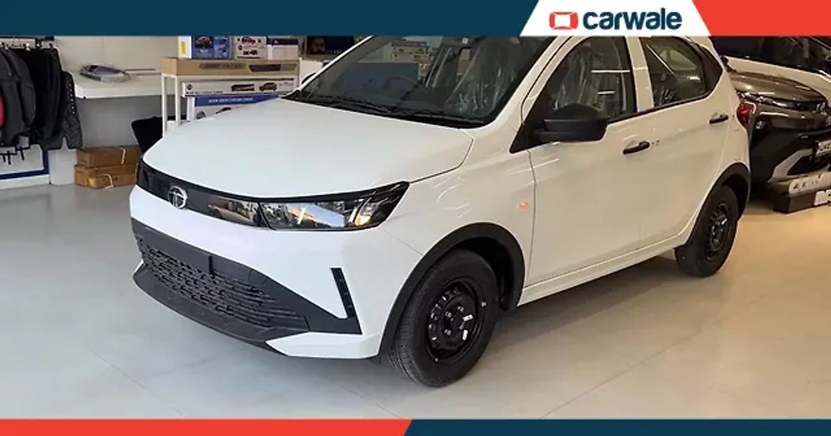 2026 Tata Tiago Base (Smart) Variant Arrives at Dealers