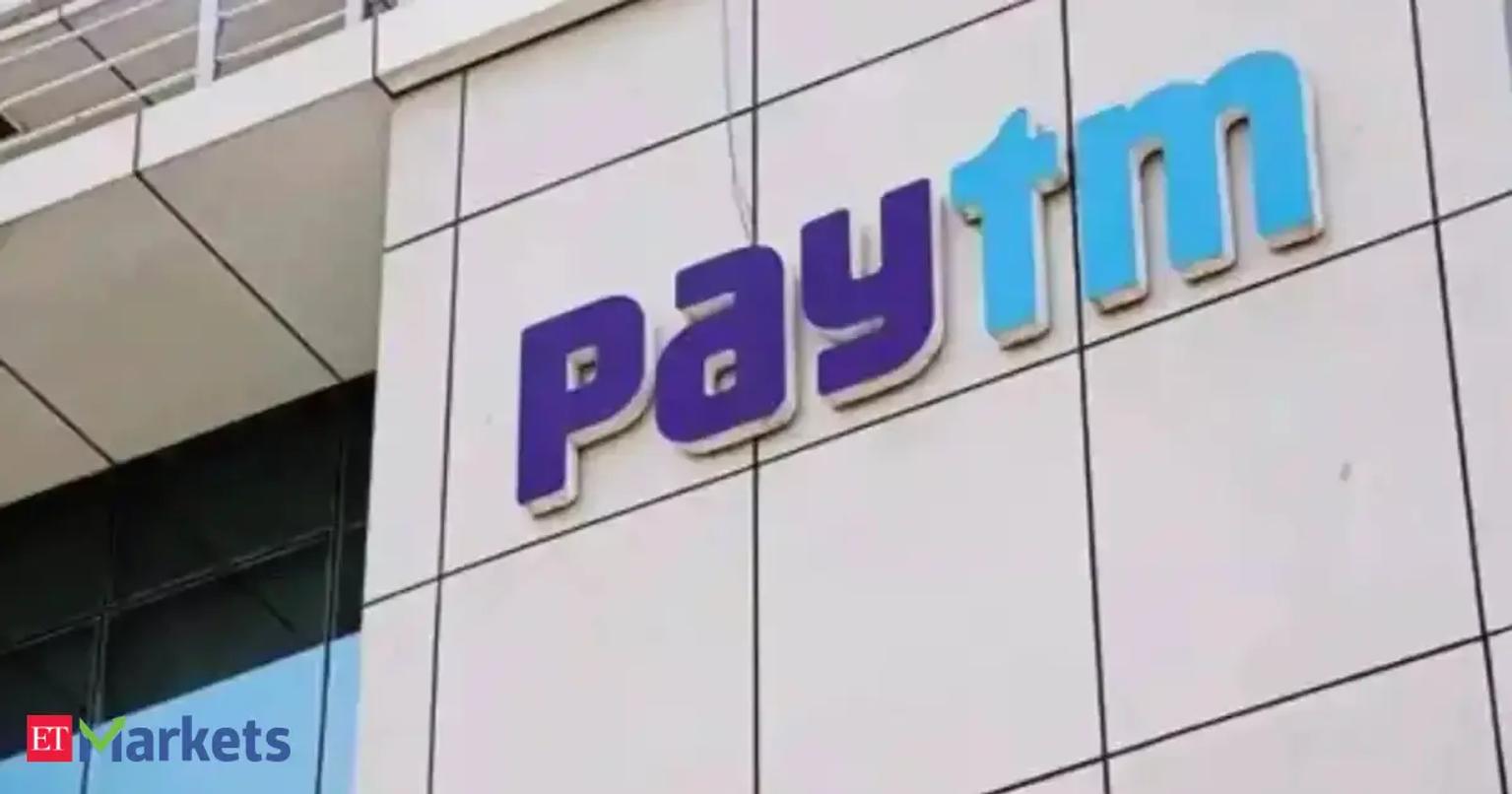 Paytm CEO and employees discussing financial results in a meeting
