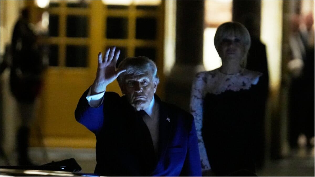 Trump’s Surprise Versailles Move: What's Inside The Last-Minute Rush Behind Iran Deal