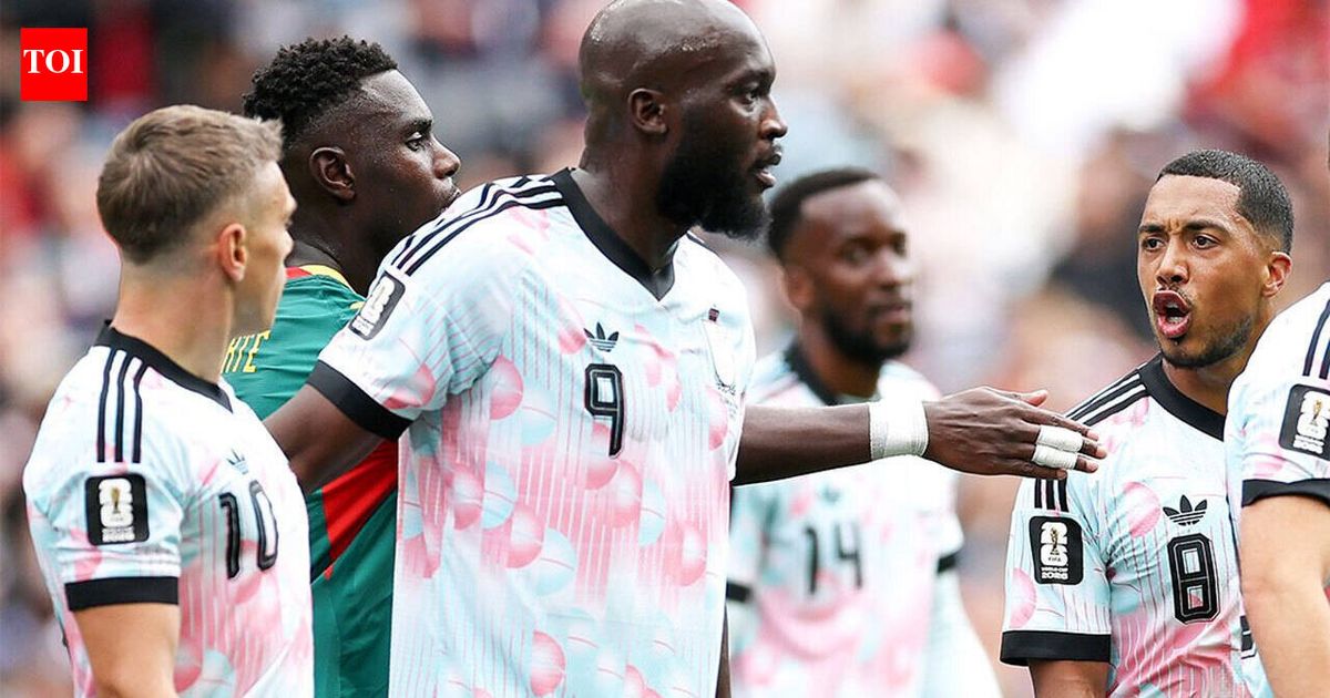 Romelu Lukaku plays peacemaker as Belgium teammates clash before stunning World Cup comeback vs Senegal