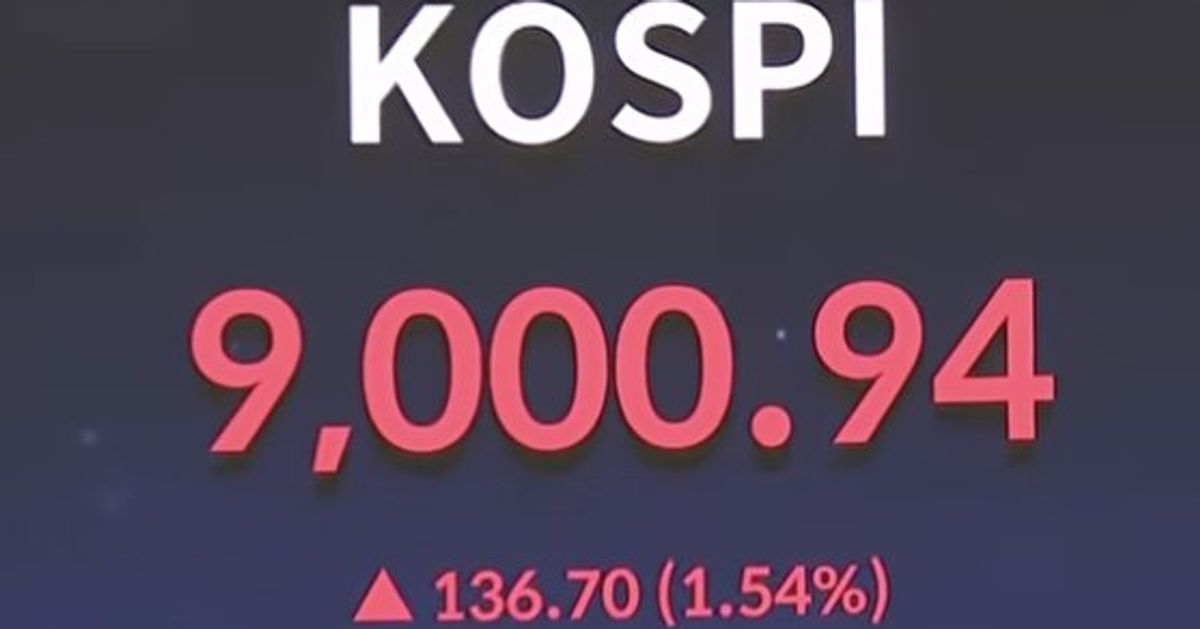 Seoul Stocks Surpass 9,000 for First Time as Chip Rally Powers Record High