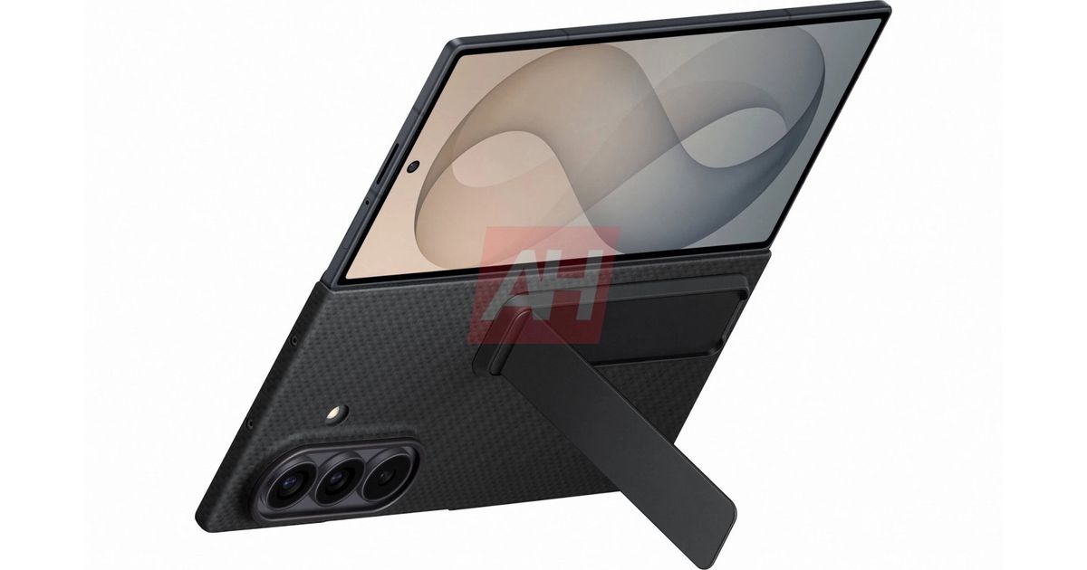 Huge leak shows off upcoming Galaxy foldables and all their official cases