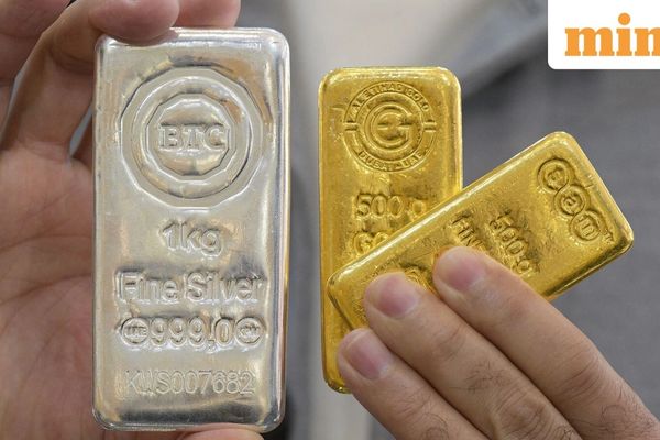 Gold, silver prices today, 6 July: Check retail rates of 24K, 22K gold, 999 silver in Delhi, Mumbai and Kolkata