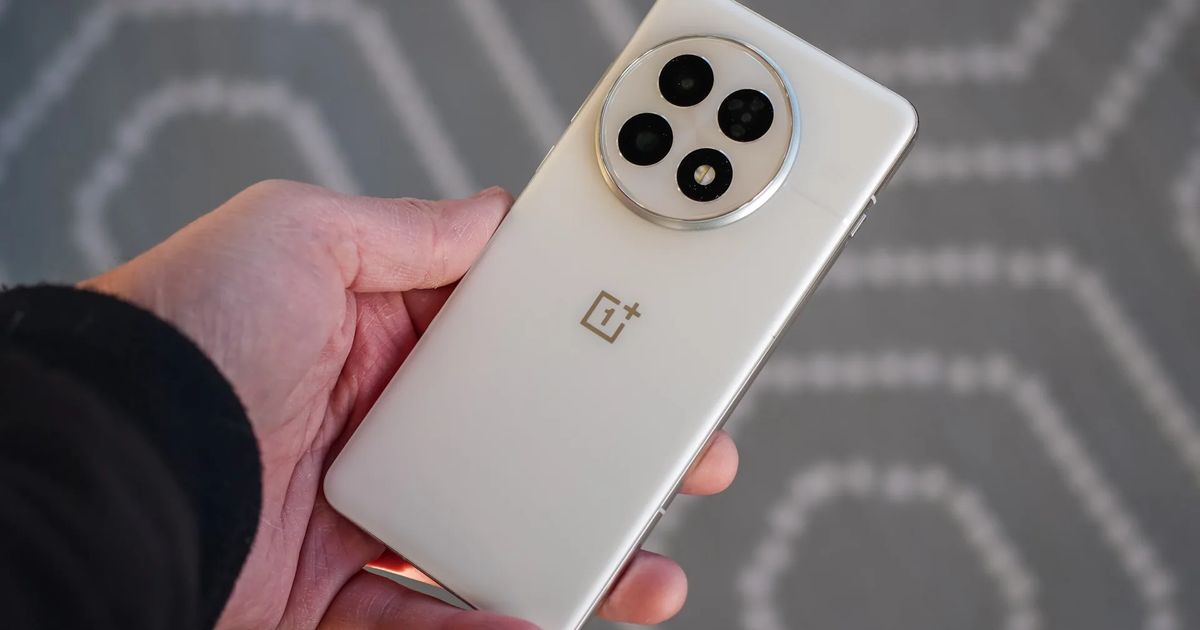 OnePlus 13s Now Available at Lowest Price Across Retail Platforms