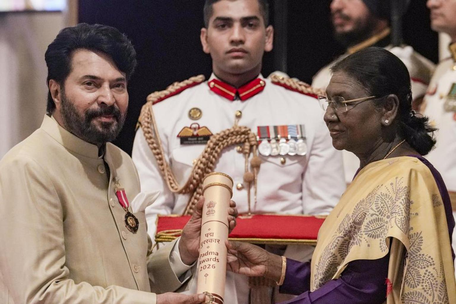 President confers Padma awards on Mammootty, Vijay Amritraj