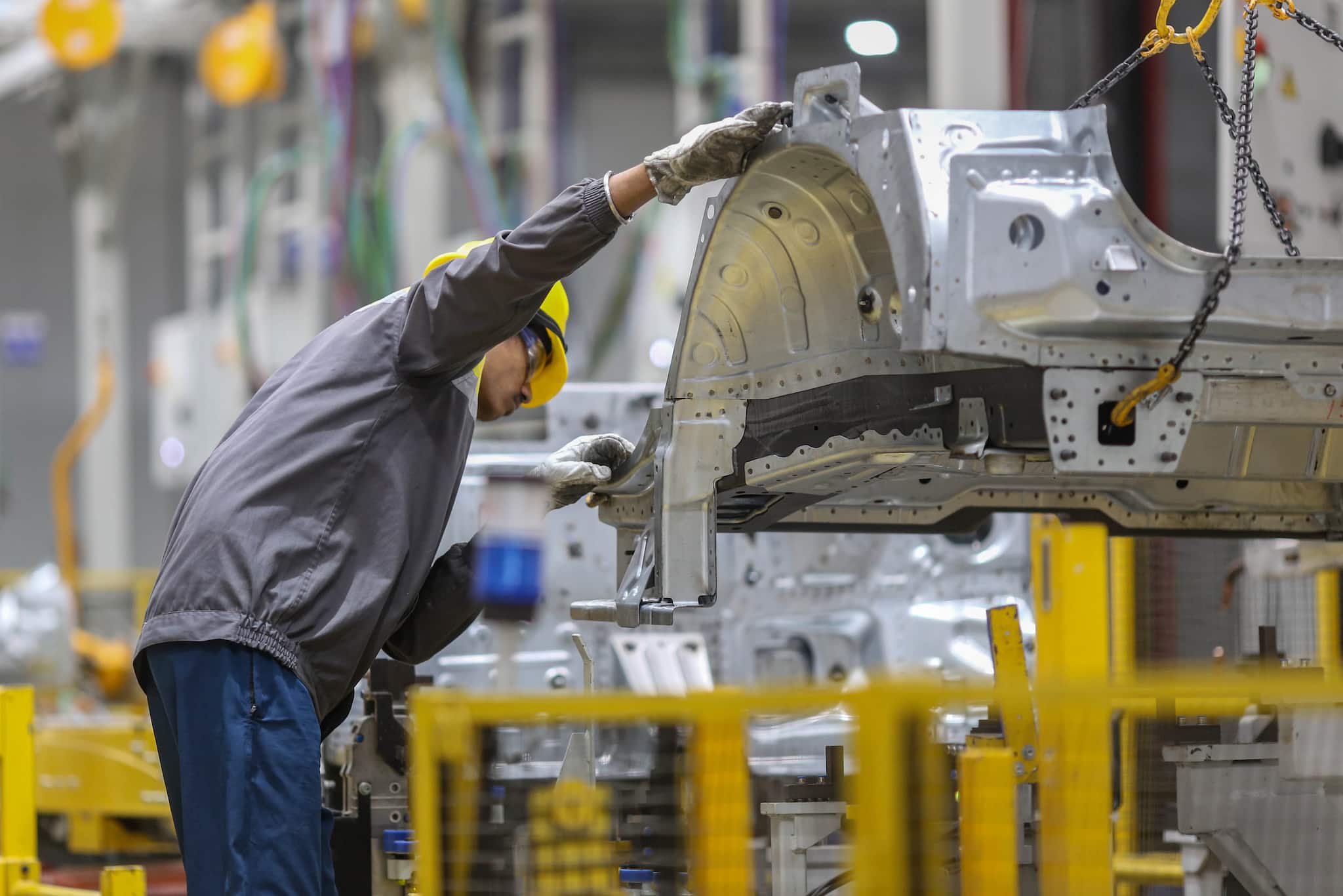 India set to clear $370 million Geely-backed auto investment after China FDI freeze