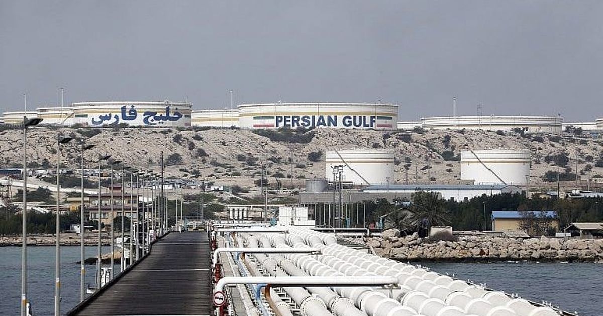 US takeover of Iran's Kharg Island might be quick but would pose risks to troops, experts say