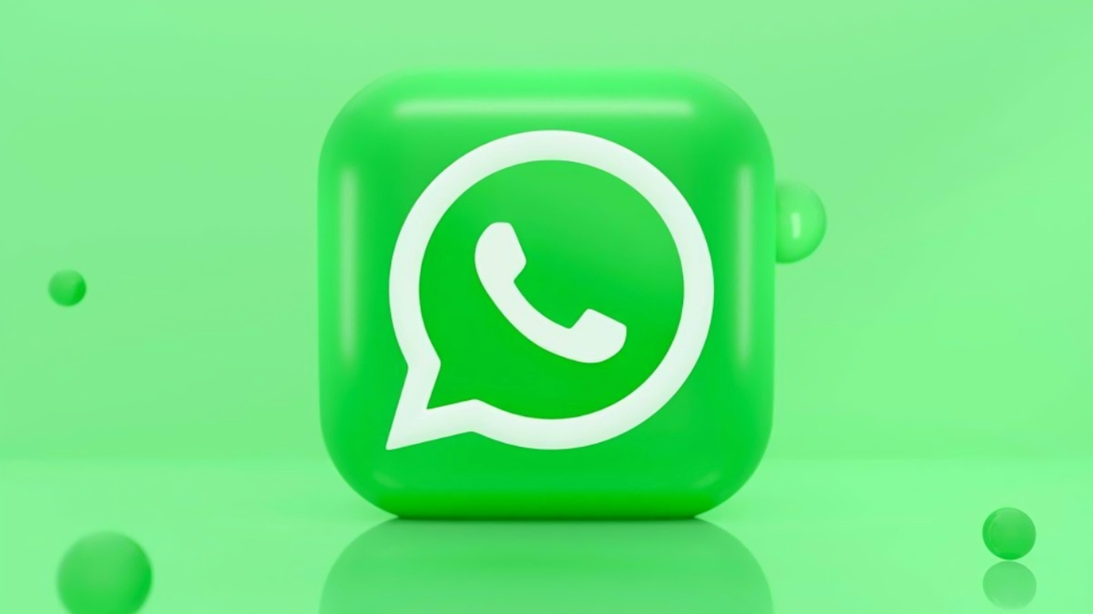 Green dot on contact profile photo in WhatsApp chat info screen