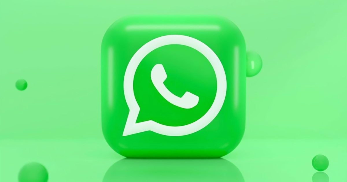 Green dot on contact profile photo in WhatsApp chat info screen