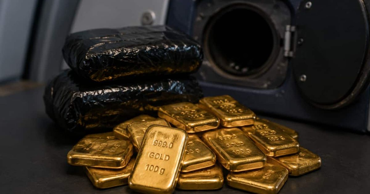 Movie-like smuggling attempt: Gold biscuits worth Rs 4.27 cr seized from IndiGo flight's speaker box