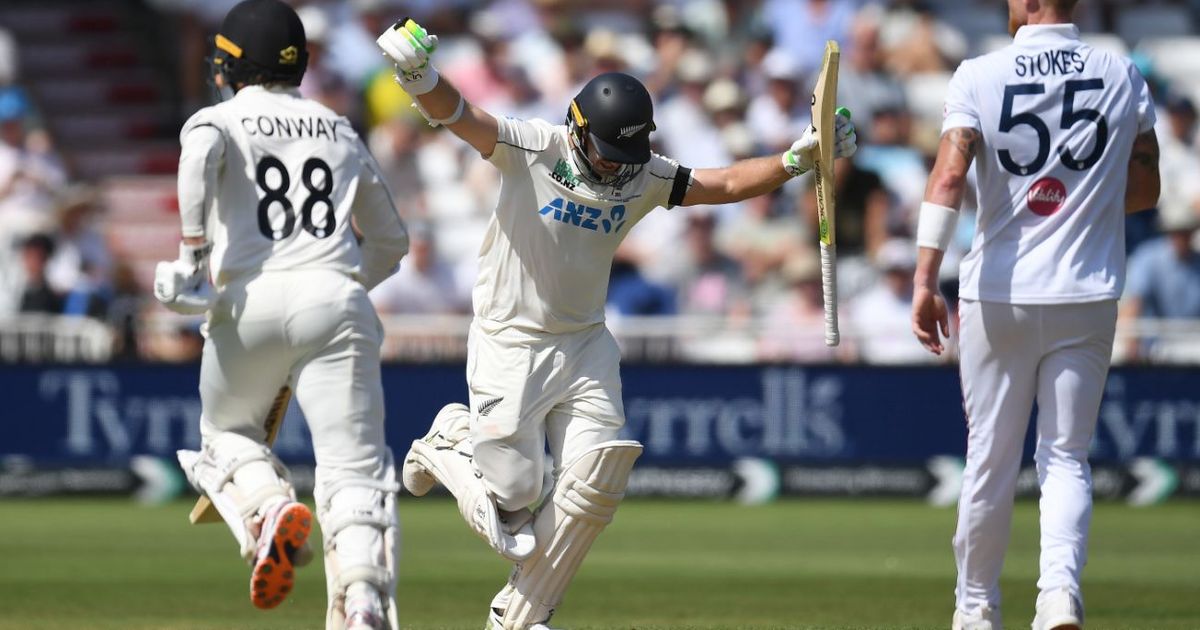 England dig deep after Latham, Conway dominate with 317-run stand