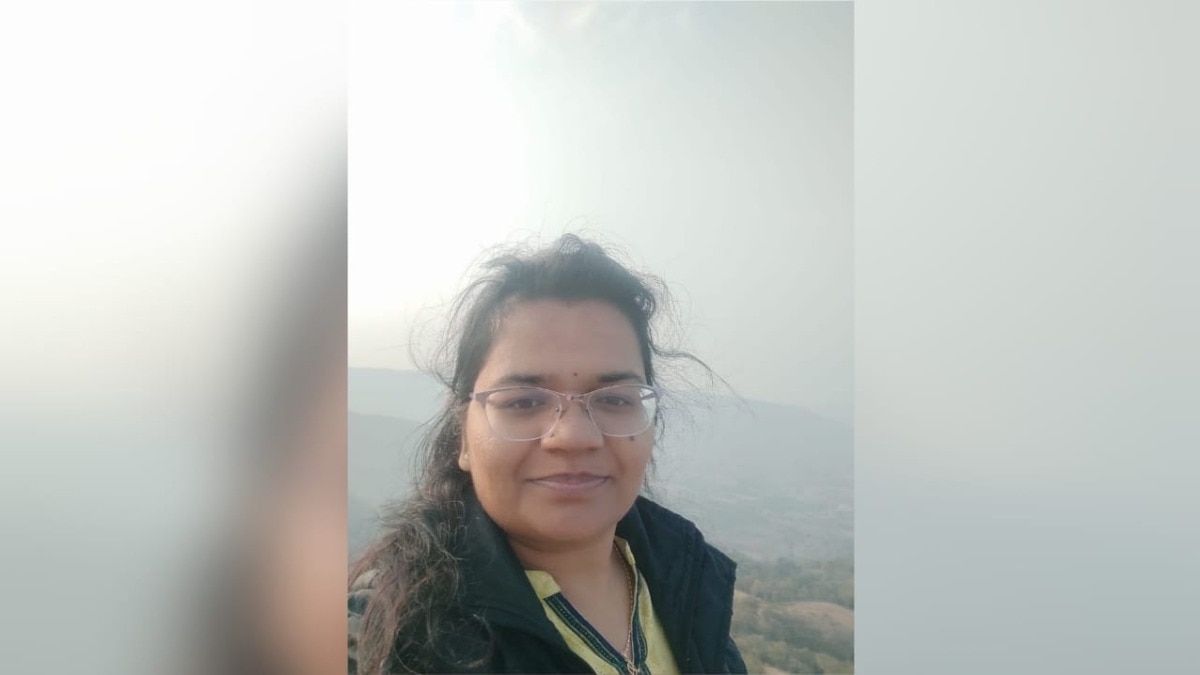 Techie, suffering from insomnia, jumps from 6th floor with infant; baby survives