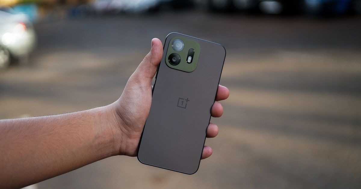 OnePlus N6 Unboxing: First Look at the 8000mAh Battery Phone Ahead of June 30 Launch