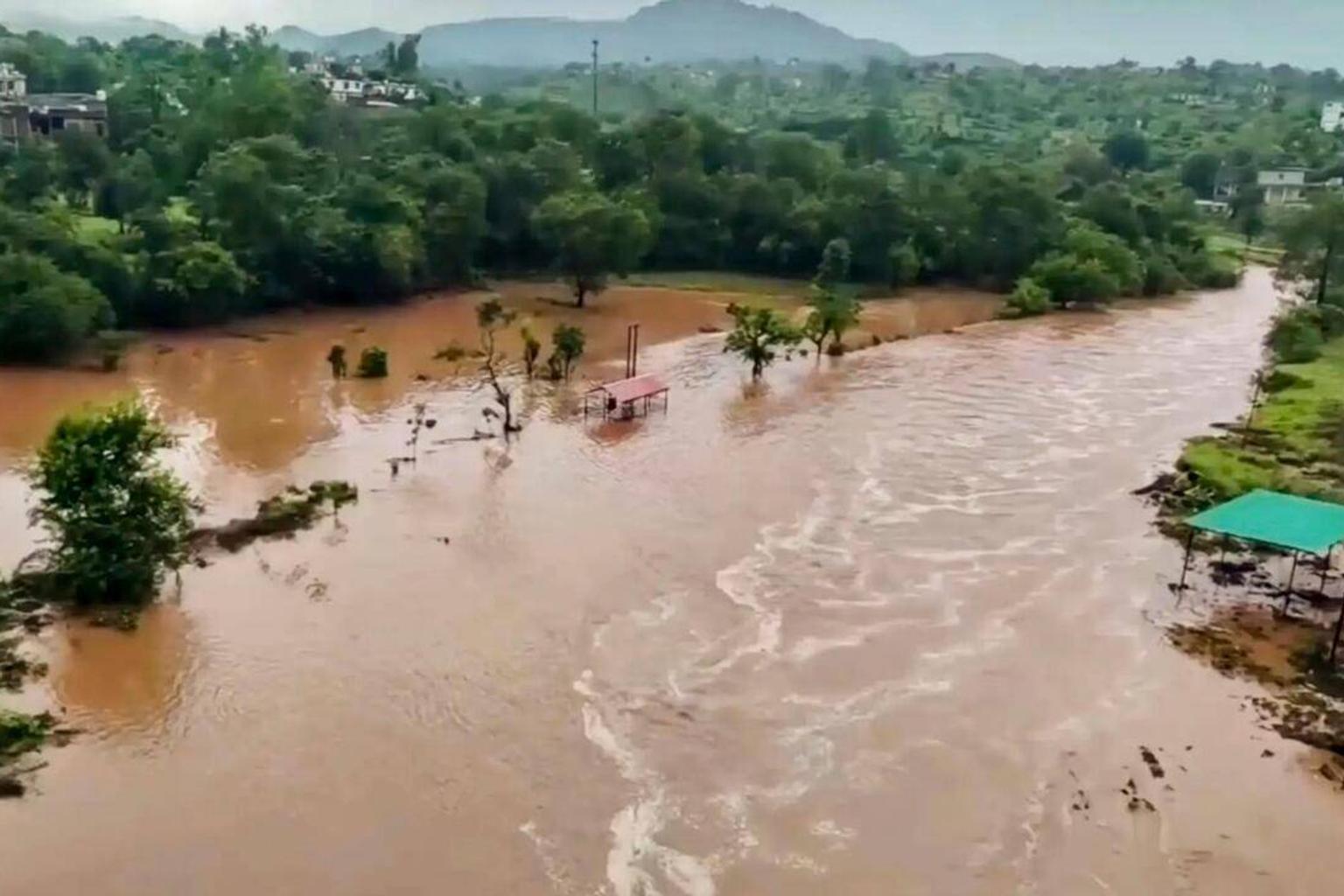 People evacuating homes due to flash floods in Rajouri district