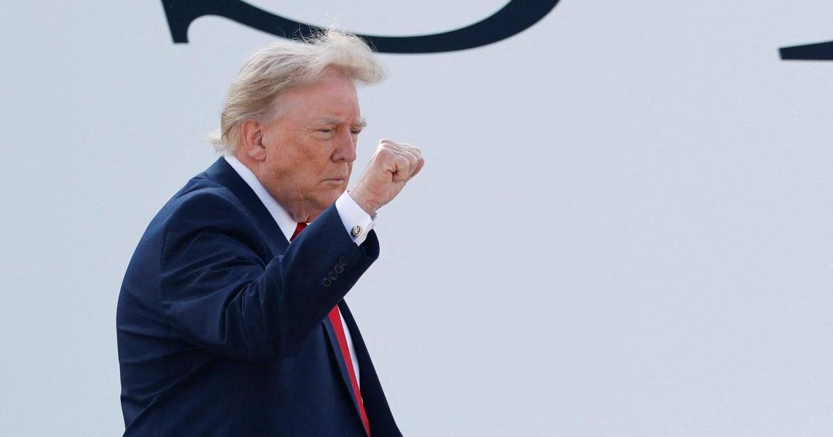 ‘Excited’ Donald Trump takes first flight on Qatar