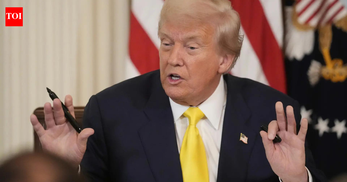 Sunday bloody Sunday: Trump warns Israel not to blow up Iran deal
