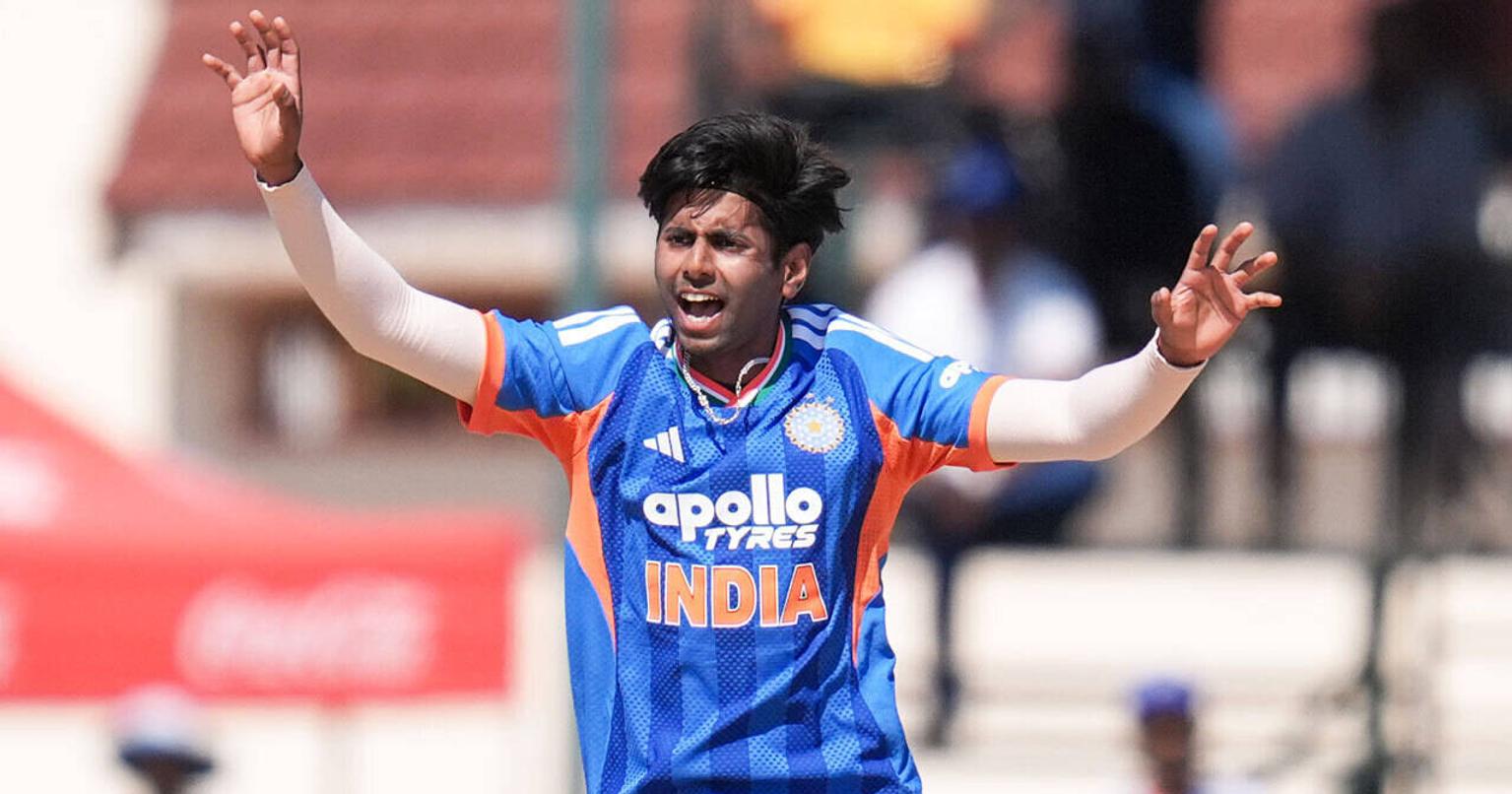 Mayank Yadav in action during the India vs Zimbabwe T20I match