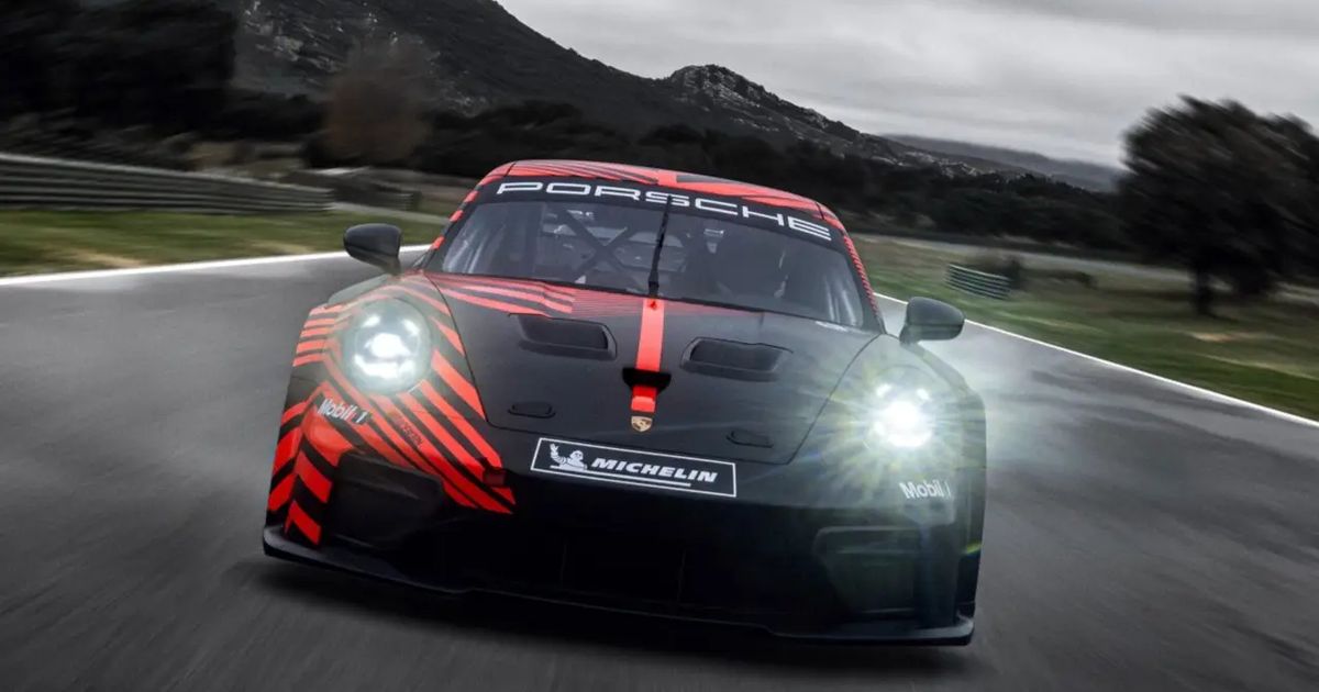 Porsche Unveils the New 911 GT4 R Track Car for Customer Teams