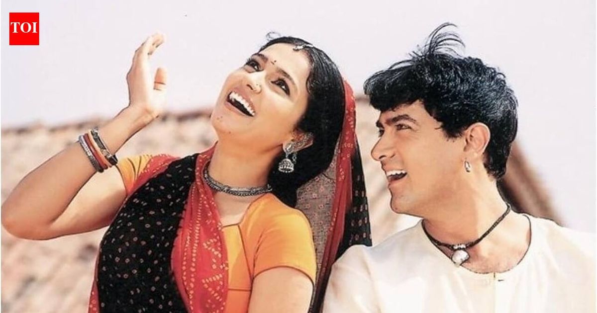 Aamir Khan and Gracy Singh recreate iconic Bhuvan and Gauri romance during emotional script reading session for 25th anniversary of 'Lagaan' - Watch