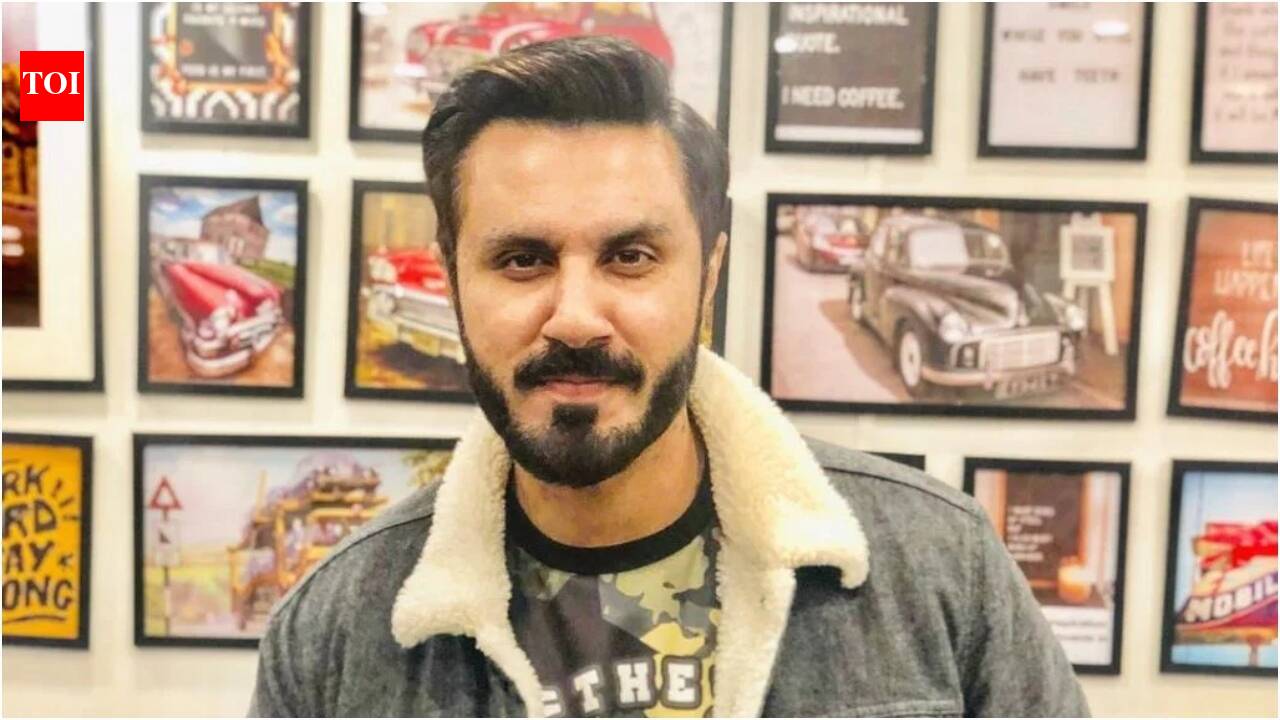 Pakistani singer Mustafa Zahid reacts as Amaal Mallik recreates ‘Awarapan’ songs for sequel; ‘Borders are dangerous but so is love’