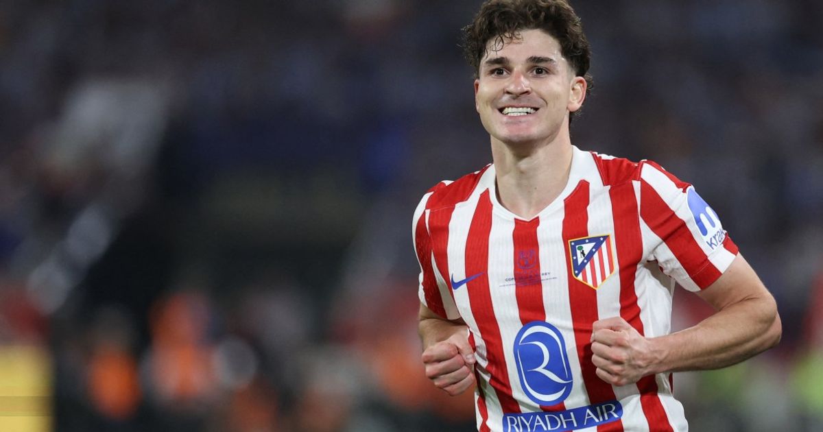 ‘Spoiled brat’ - Atletico supporters hit out at ‘traitor’ Julian Alvarez amid Barcelona transfer talk