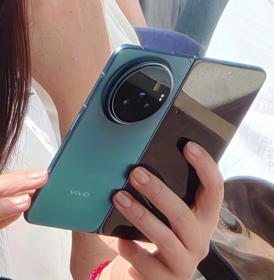 Vivo X Fold 6 camera samples, specs officially revealed, teleconverter extender confirmed