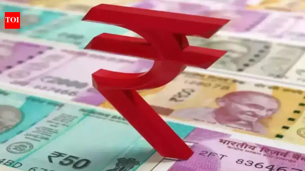 Rupee snaps two-day rally, settles 2 paise lower at 94.60 against US dollar