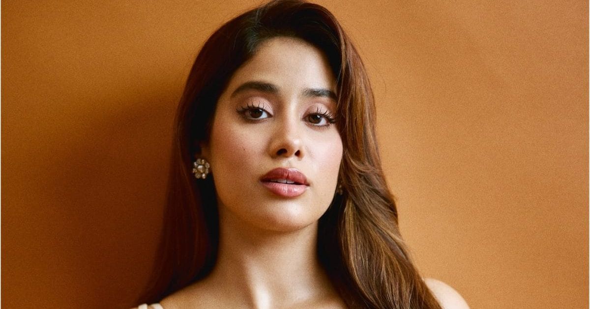 Janhvi Kapoor AGREES She Was 'Disrespected' In Peddi; Makers Oversexualised 'Waist, Midriff And Backside'?