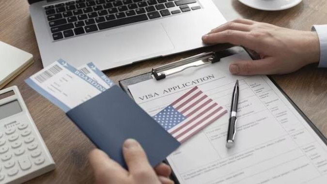 Interview question stumping all H-1B applicants: Why can't an American do this job?