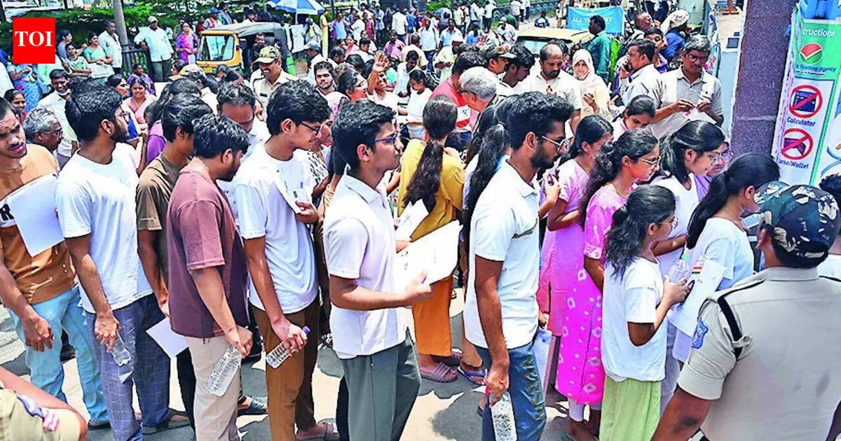 Candidates get 15 minutes extra time for NEET retest