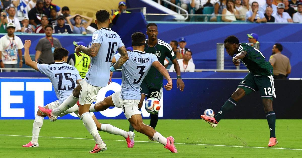 Uruguay held to 1-1 draw by Saudi Arabia in World Cup opener