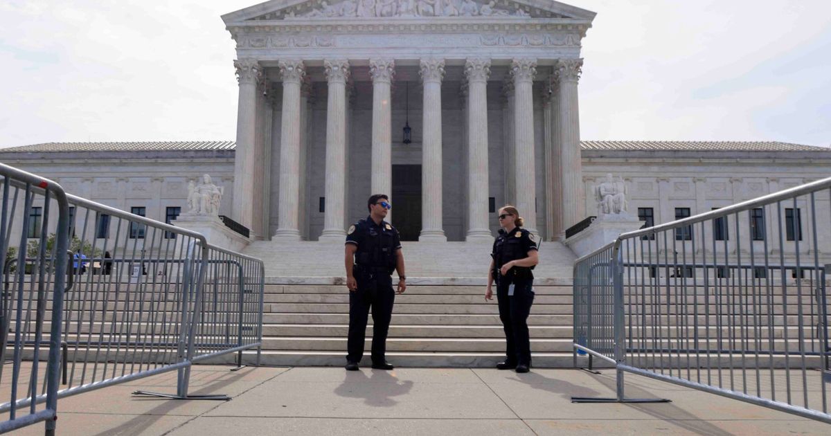 US Supreme Court rules against Trump order to end birthright citizenship