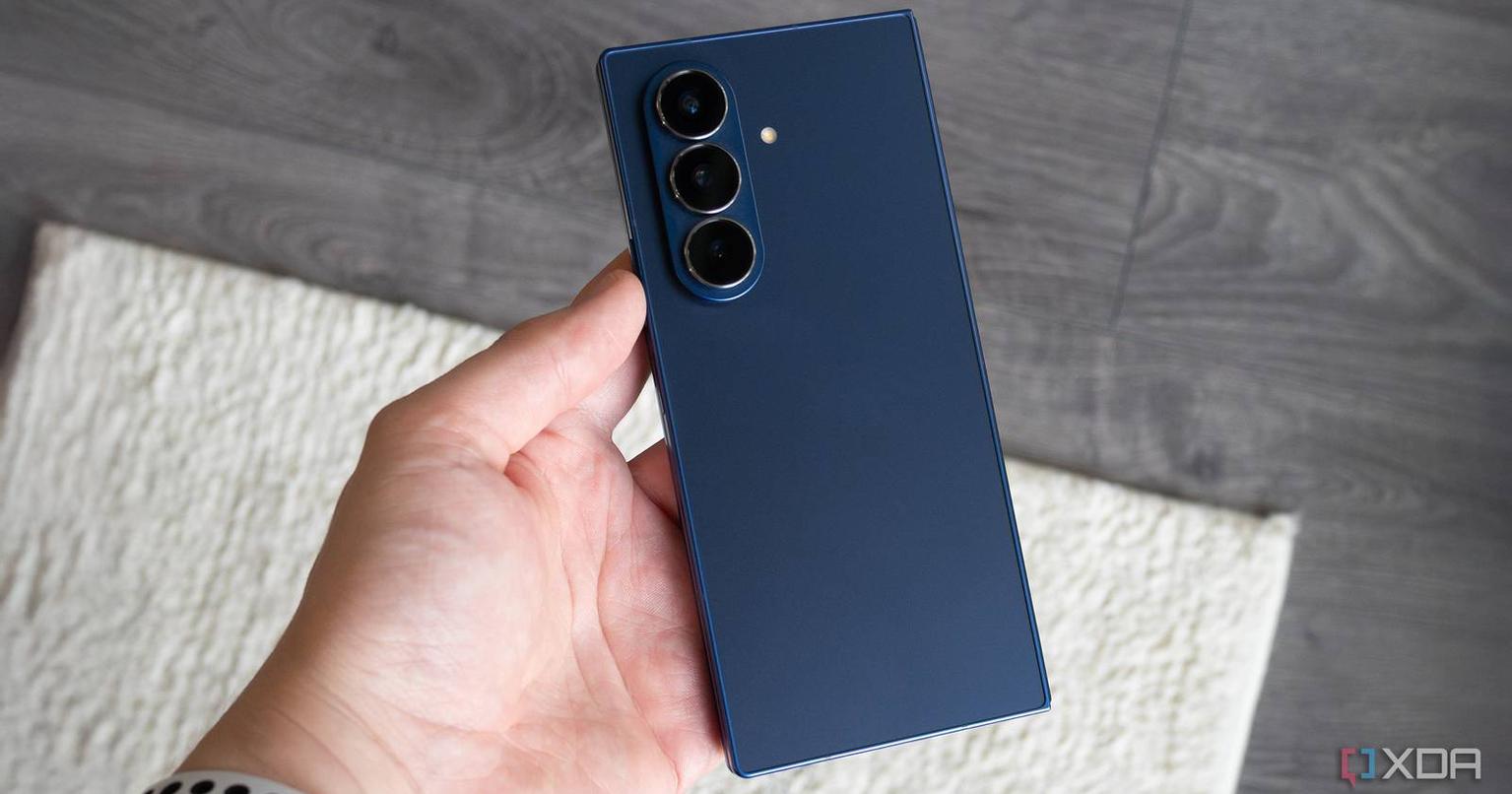 Samsung Galaxy Z Fold 8 and Flip 8 devices with wider displays
