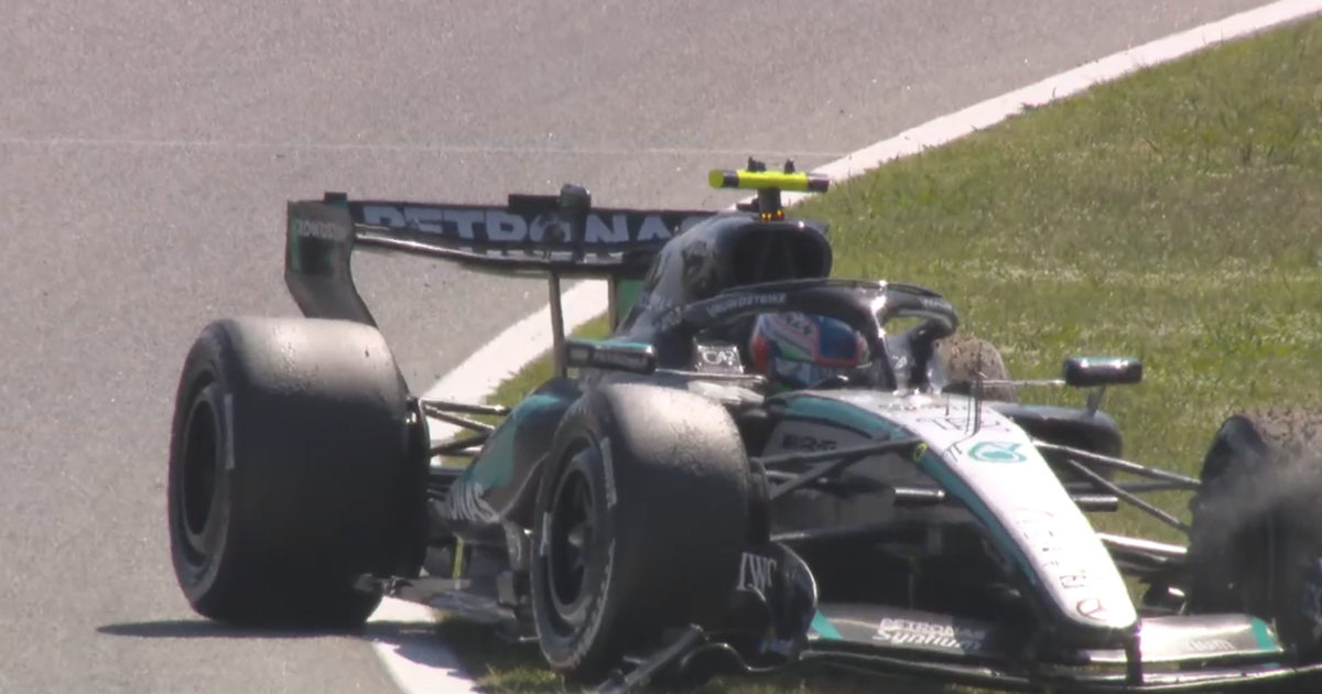 Kimi Antonelli suffers major title disaster with late Barcelona failure
