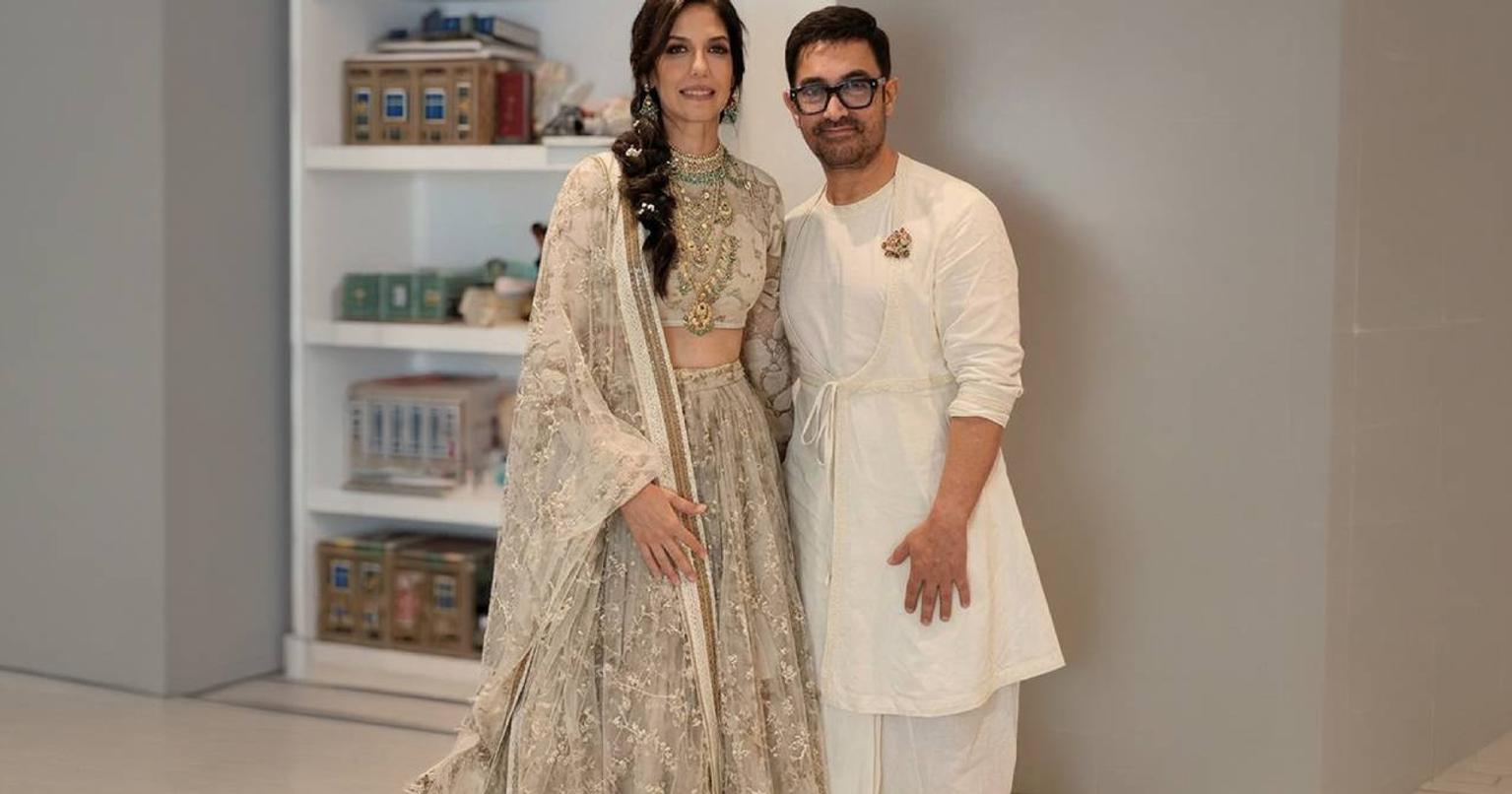 Aamir Khan and Gauri Spratt in a wedding ceremony