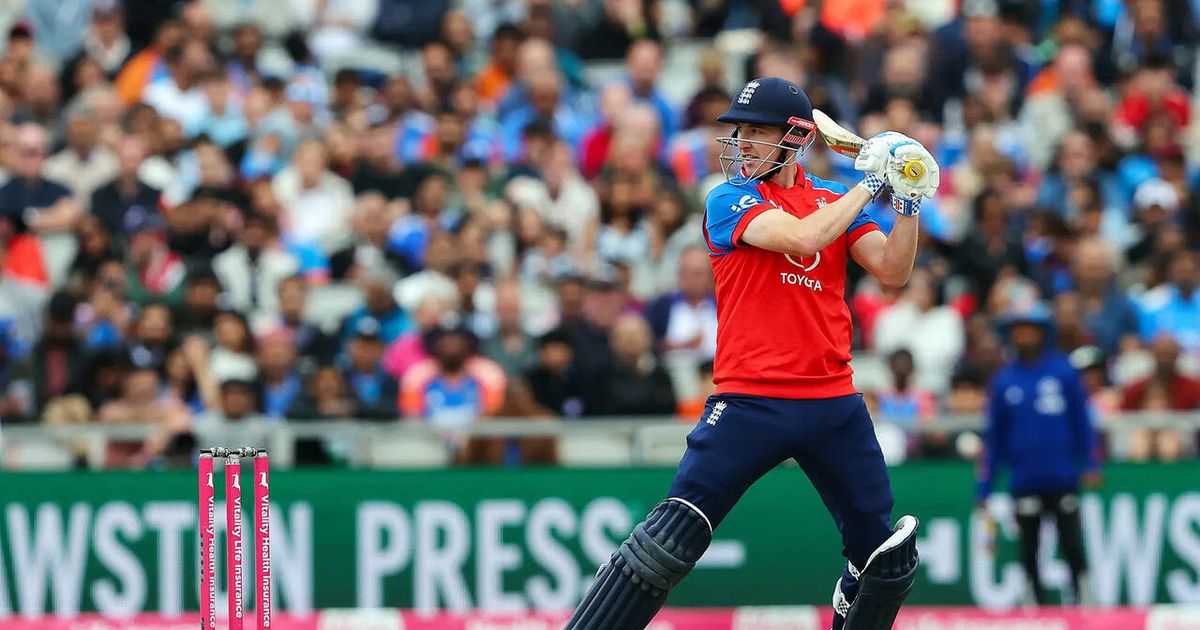English batsmen Harry Brook and Phil Salt in action