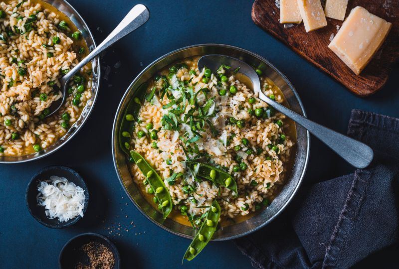 Risotto laget med kyllingkraft