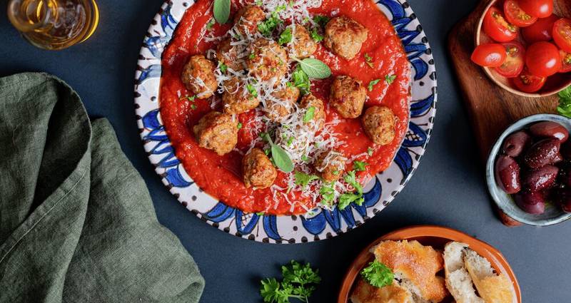 Salsicciaboller i tomatsaus