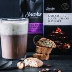 kaffe med cantuccini og sjokolade