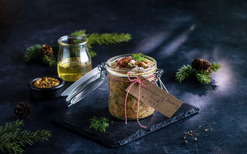 Glass med senneps- og honningsild