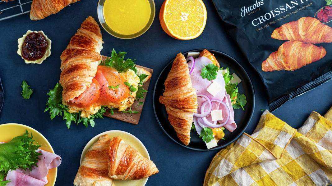 Påskefrokost med croissanter