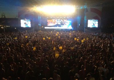 O Club Crowds