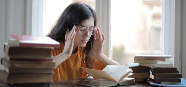 come alleviare il mal di testa