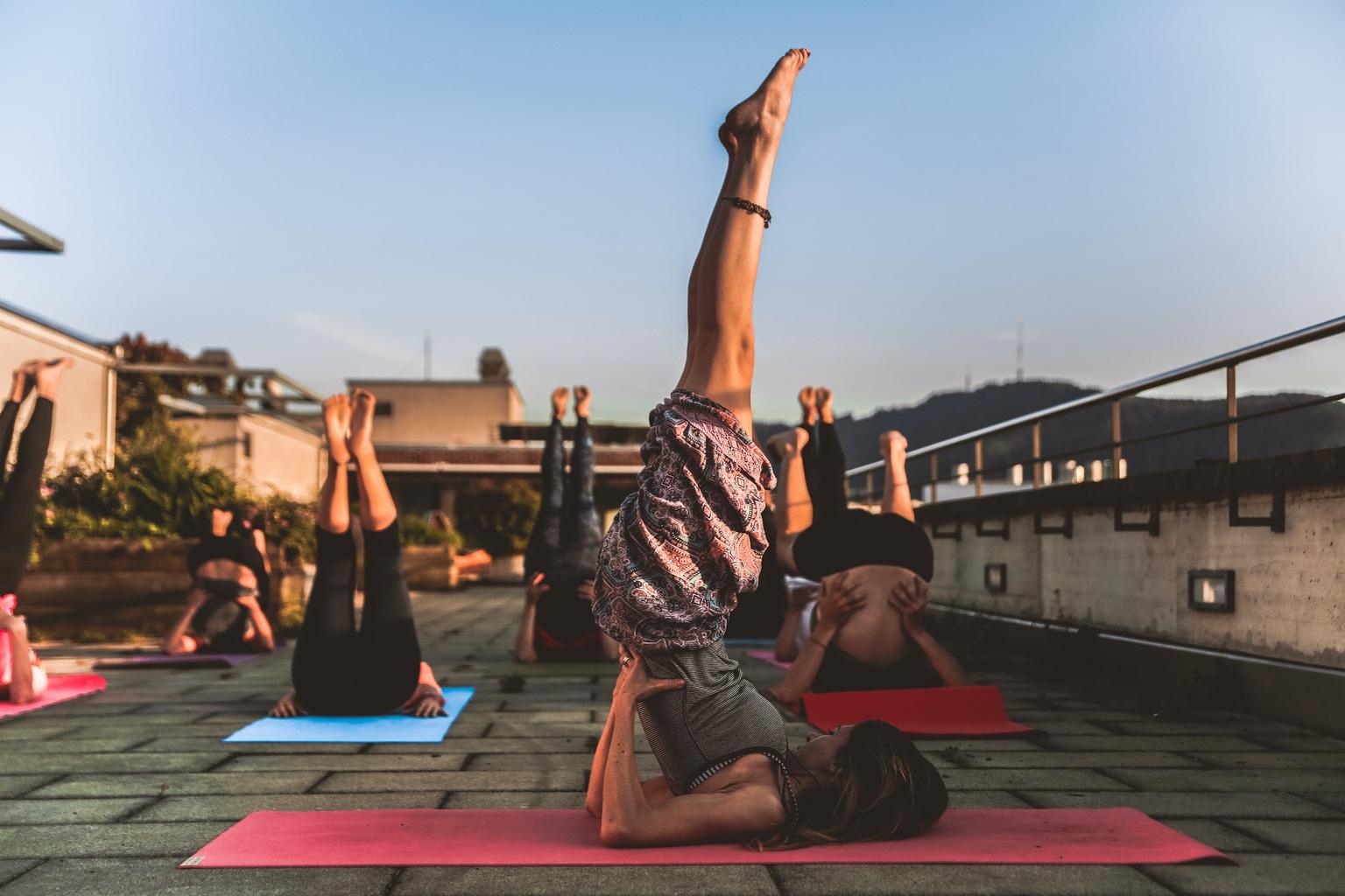 Yoga posizione dell’aratro