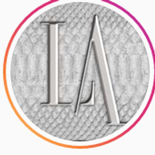 LA Aesthetic cosmetics logo